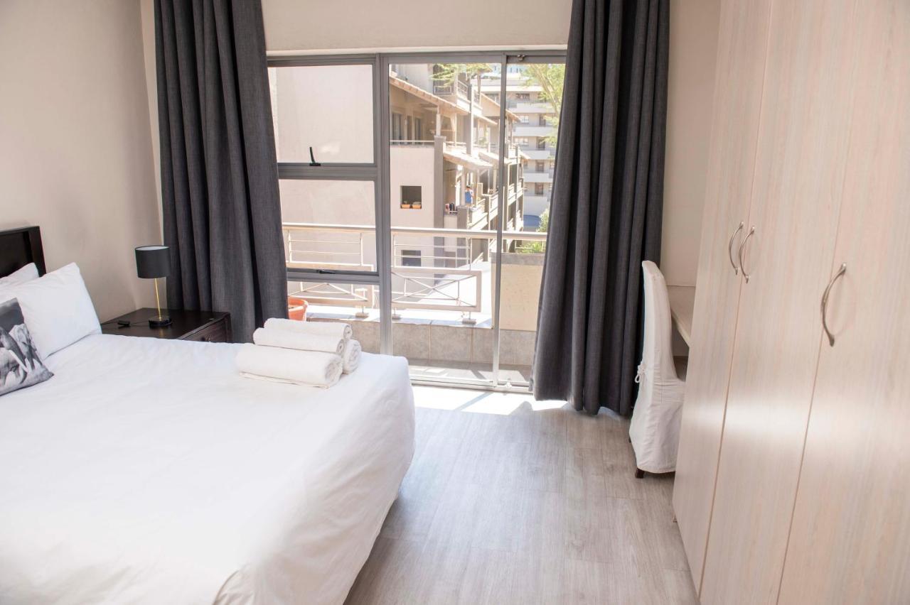 Grayston Exec Apartments Johannesburg Esterno foto