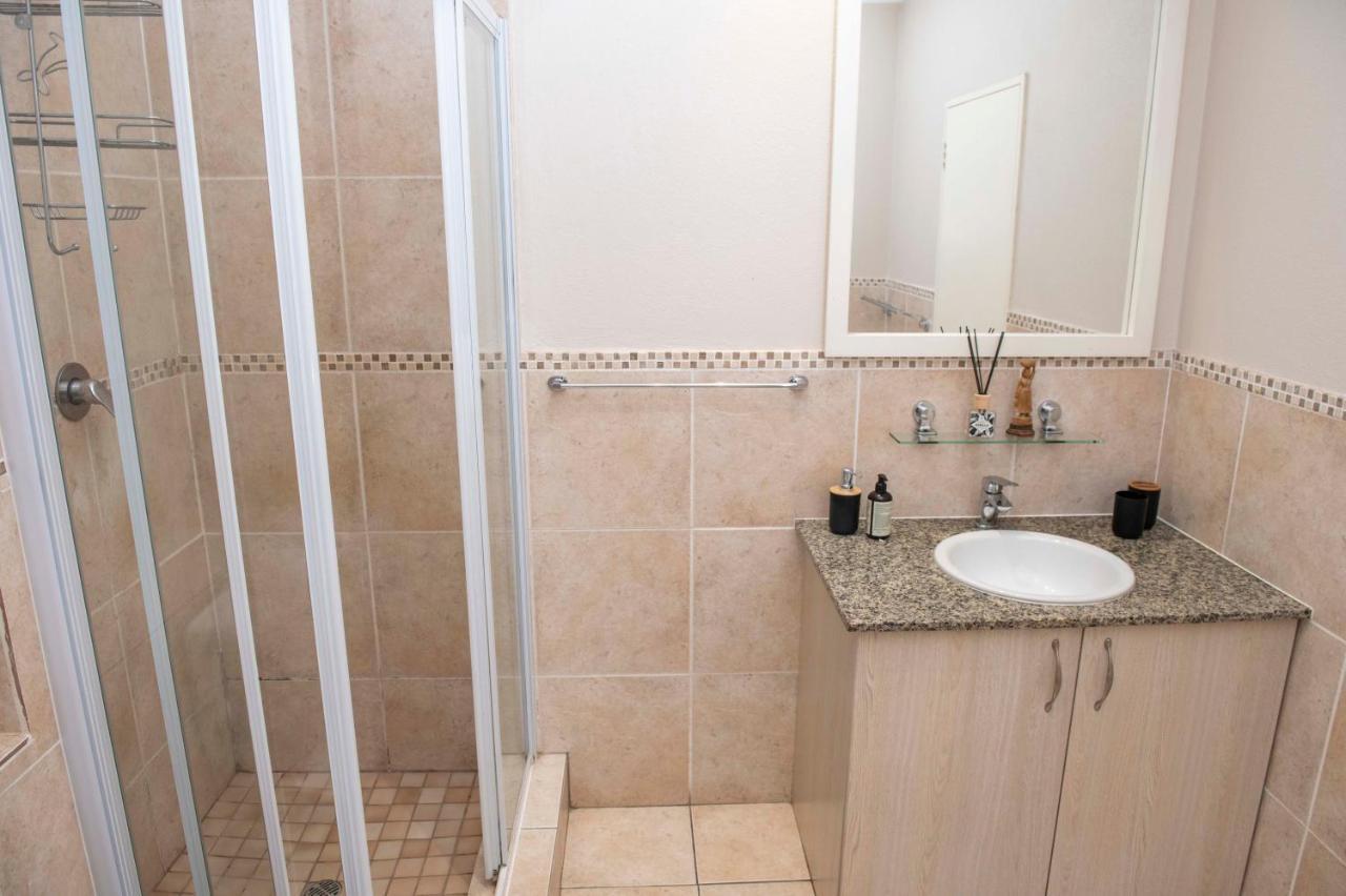 Grayston Exec Apartments Johannesburg Esterno foto