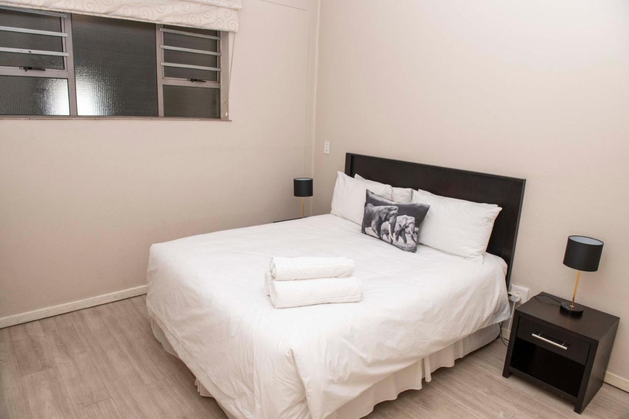 Grayston Exec Apartments Johannesburg Esterno foto